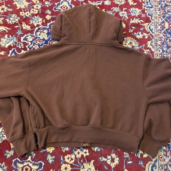 Cropped Zip-Up - Picture 2 of 2